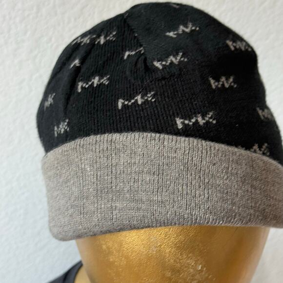 Michael Michael Kors Major Mk Repeating Logo Knit Beanie - Picture 5 of 5